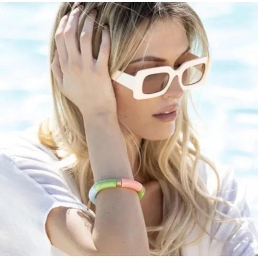 ❄️ Plunder | Ellie Bracelet Summer Beach Vibes Stretch - Picture 2 of 8